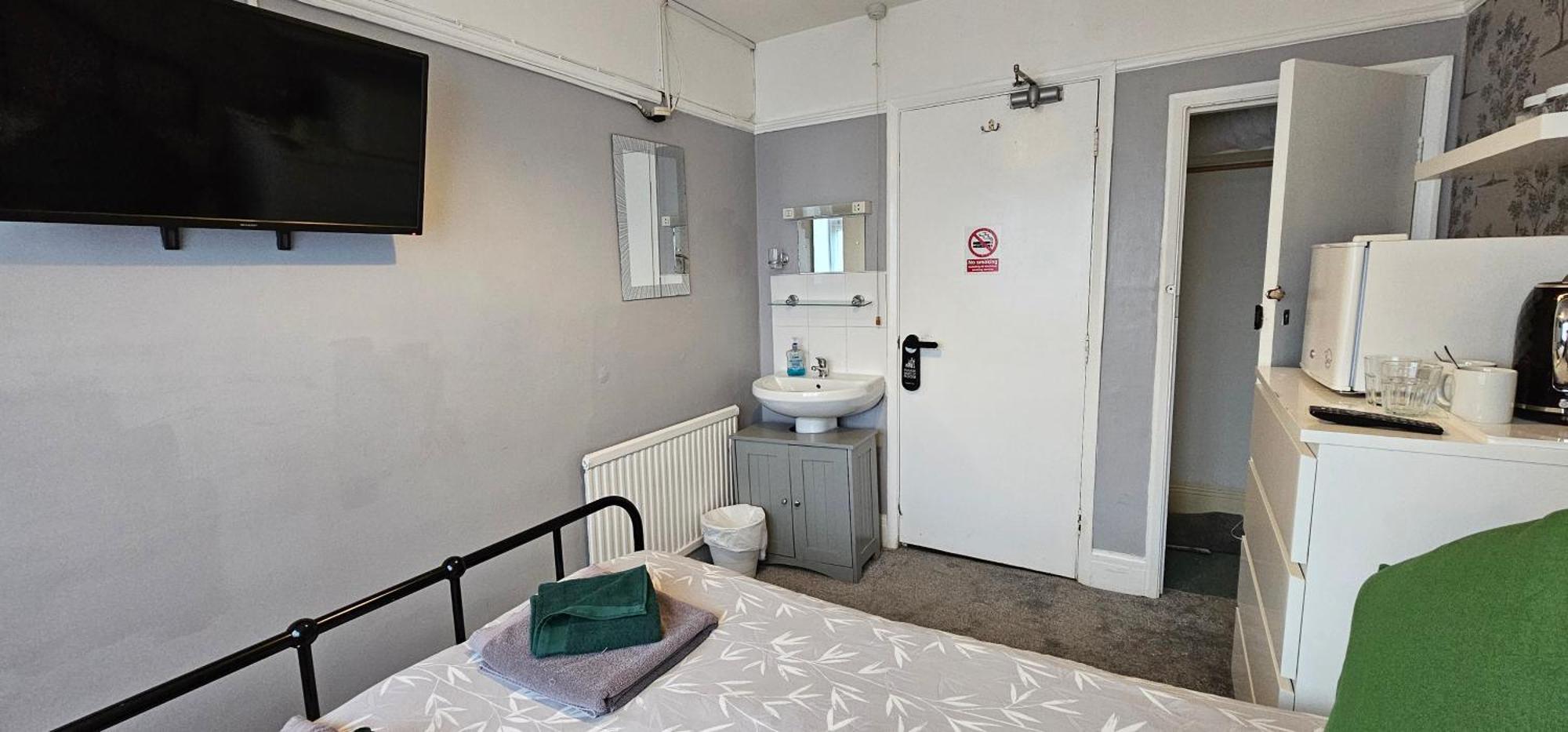 The Roslyn Guest House Paignton Bagian luar foto